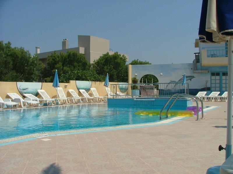 הרסוניסוס Kasapakis Hotel & Apartments מראה חיצוני תמונה