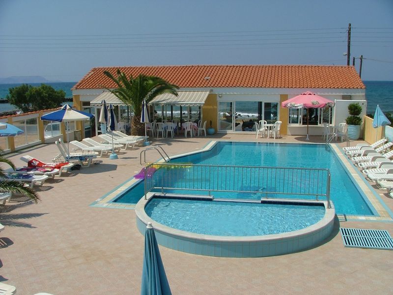 הרסוניסוס Kasapakis Hotel & Apartments מראה חיצוני תמונה