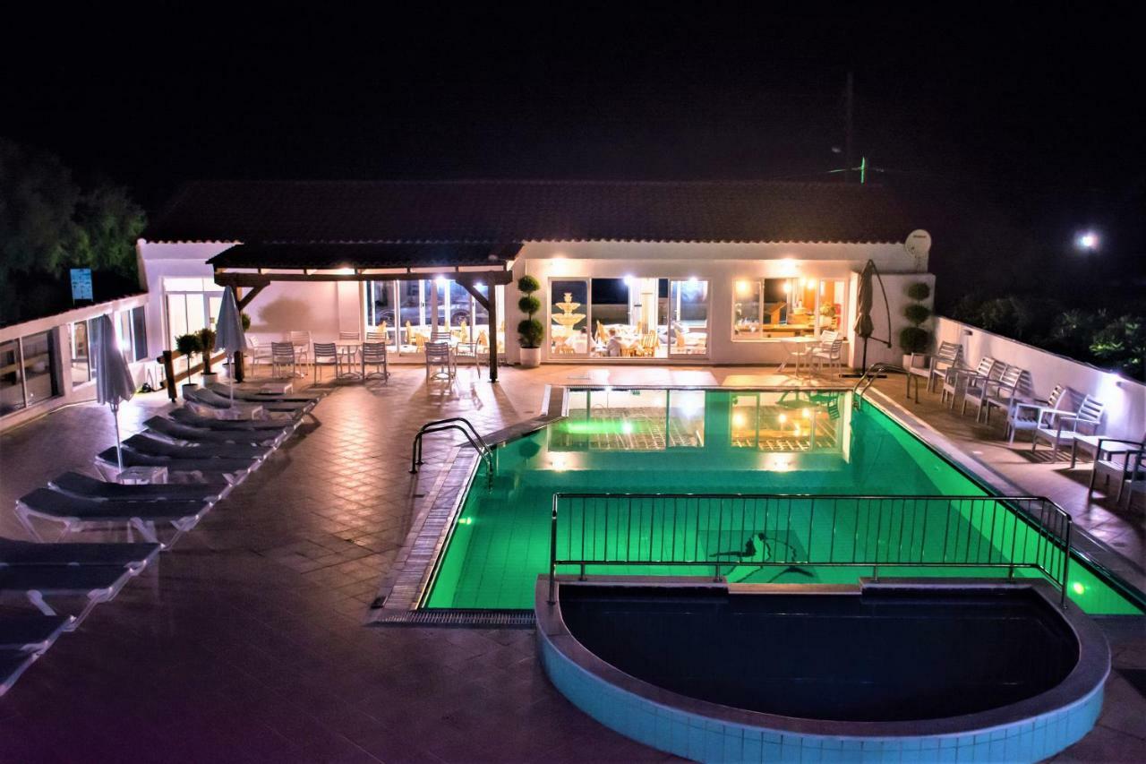 הרסוניסוס Kasapakis Hotel & Apartments מראה חיצוני תמונה